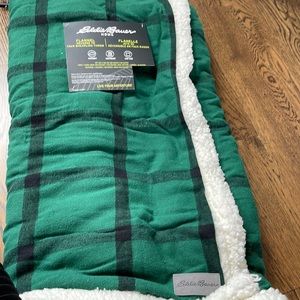 Eddie Bauer throw. 60x 60x brand new